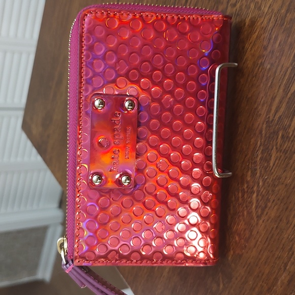 Kate Spade Beale St Caterina Pink Reflective Wristlet Wallet NWOT - Picture 2 of 13